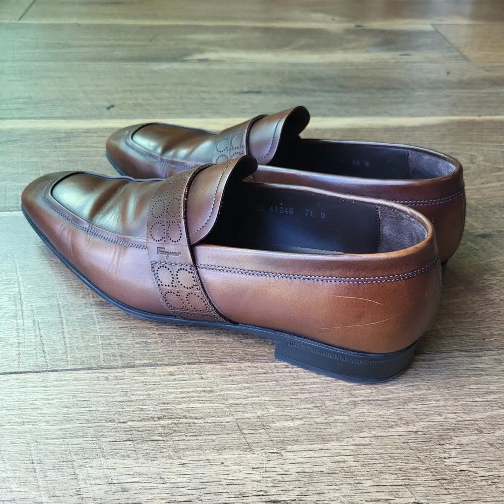 Salvatore Ferragamo Mens Brown Leather Gancini Monogram Loafers Shoes LC 41246
